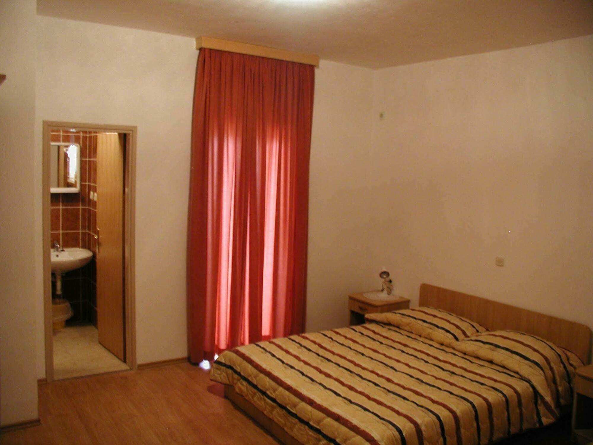 Hotel Tony パグ 部屋 写真